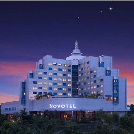 Novotel Balikpapan Esterno foto