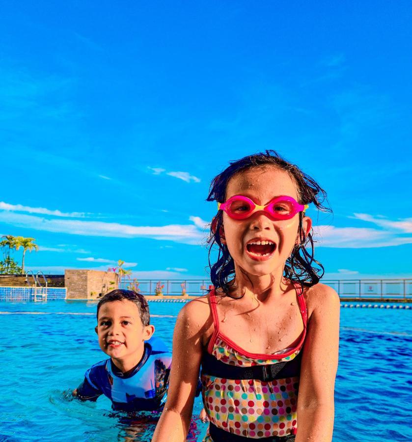 Novotel Balikpapan Esterno foto