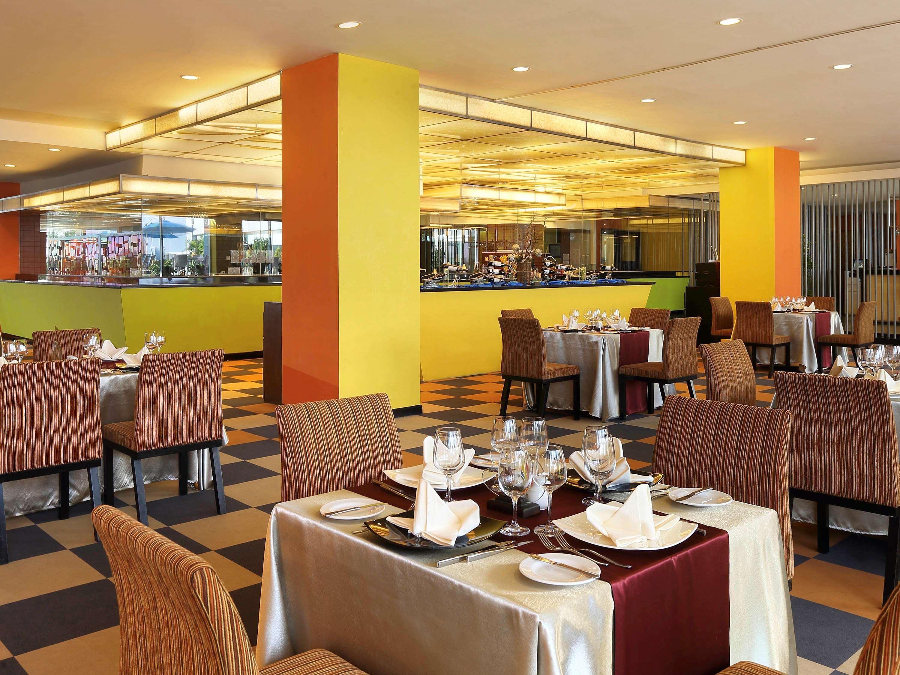 Novotel Balikpapan Esterno foto