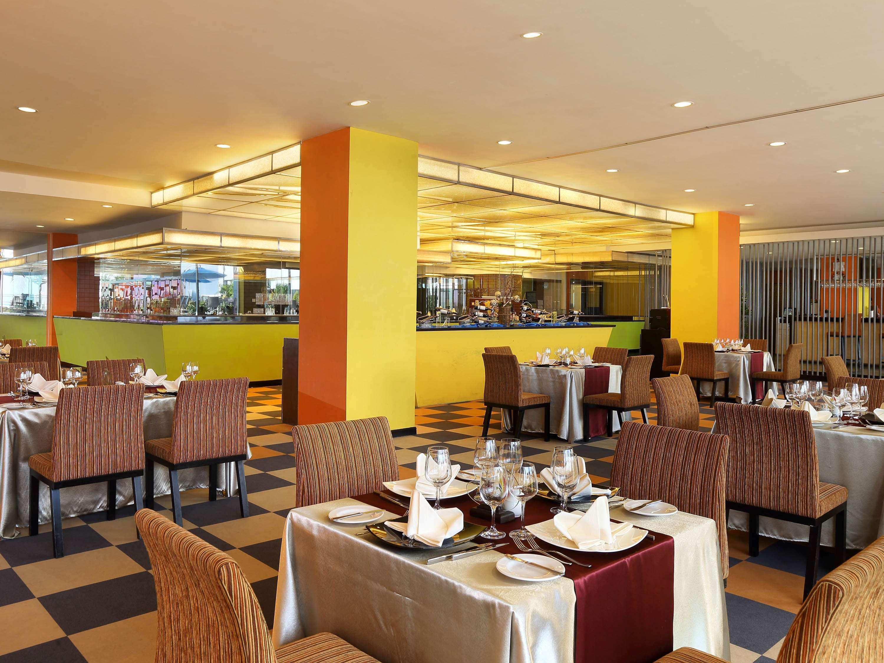 Novotel Balikpapan Esterno foto