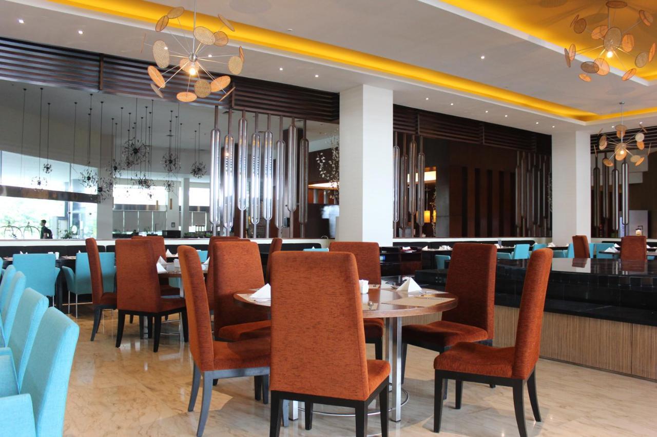 Novotel Balikpapan Esterno foto