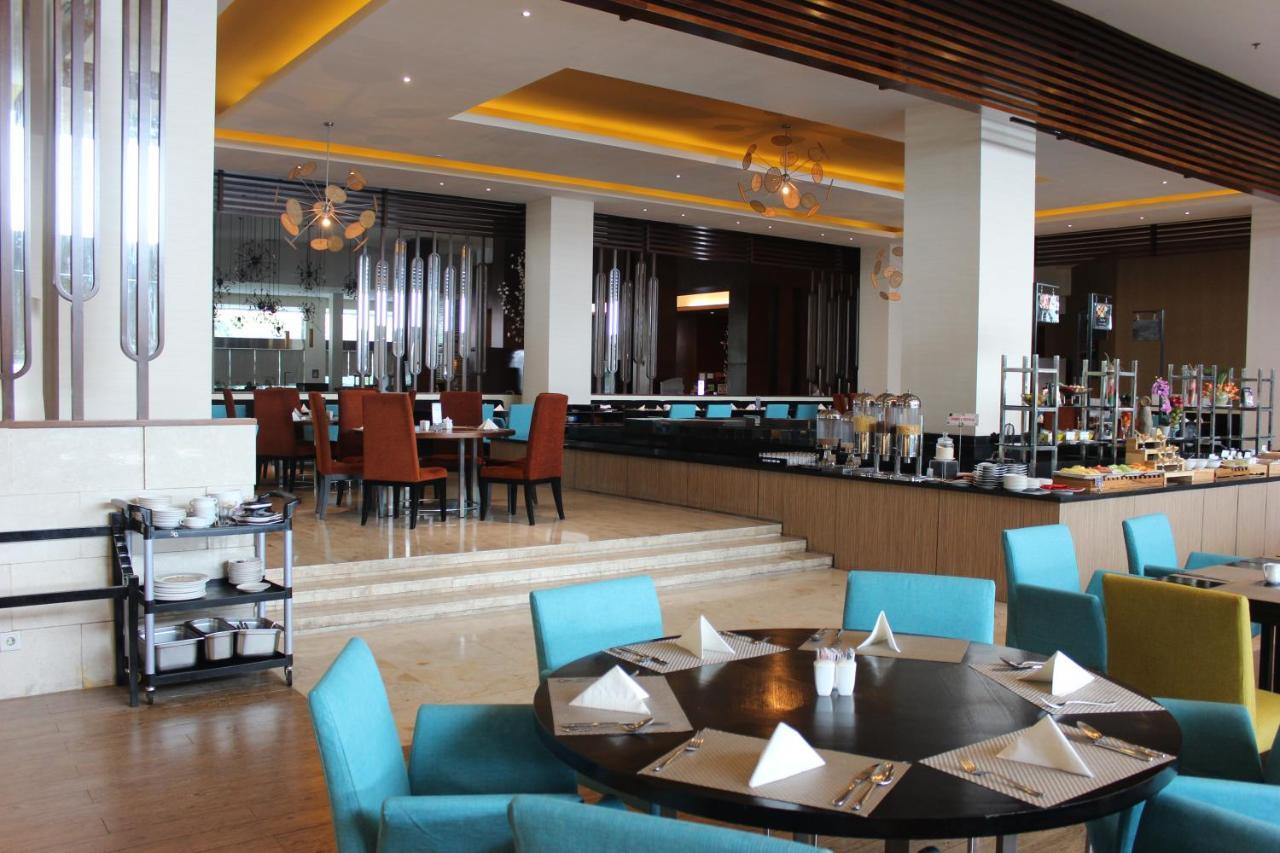 Novotel Balikpapan Esterno foto